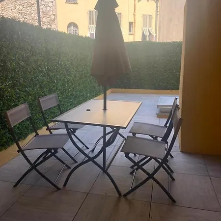 Garibaldi 11 Apartment
